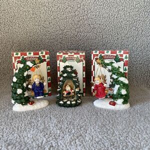 World Bazaars Holiday Collection Figurines Swinging Angel Cherub Holiday Tree